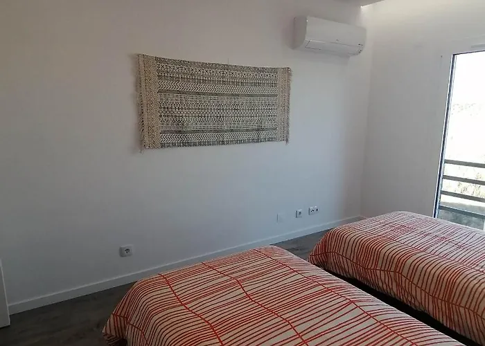 Апартаменты Ribeira D'ilhas