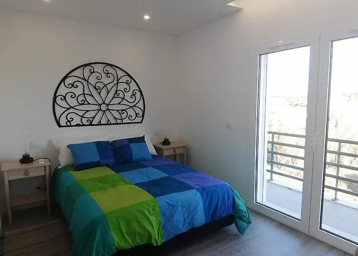 Апартаменты Ribeira D'ilhas *