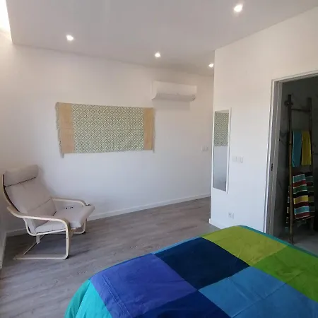 Ribeira D'ilhas Apartment *