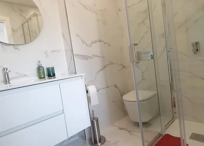 Ribeira D'ilhas * エリセイラ